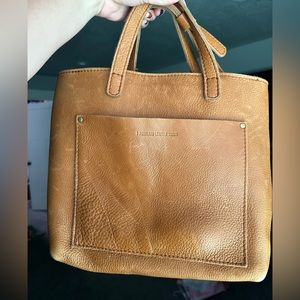 Portland leather good’s medium crossbody DUNE